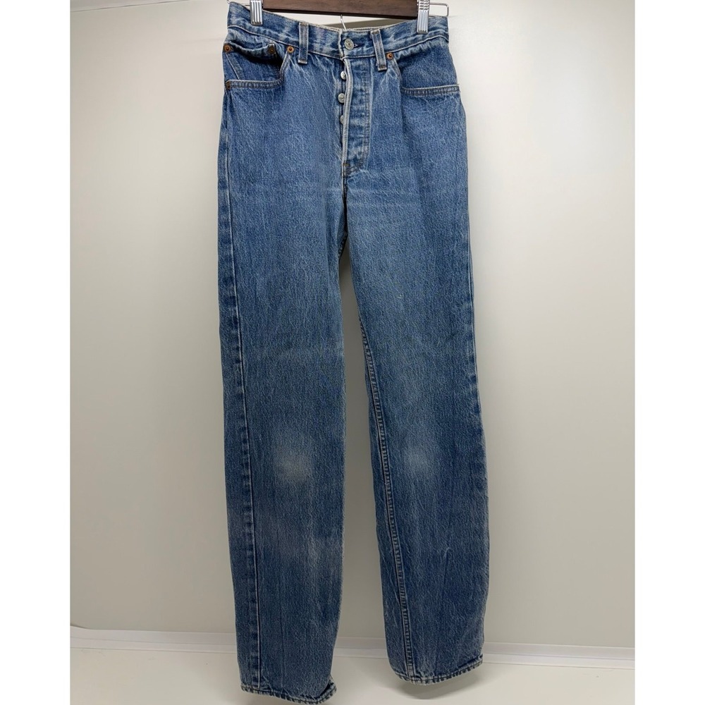 Vintage Levi's 501 Jeans Women's 9 Made in USA Button Fly 26501-0159 Light Wash